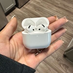 AirPods